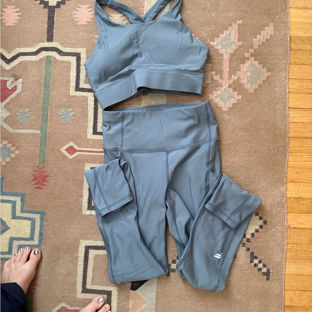 Fabletics Slate Blue High-Waist Leggings with Matching Sports Bra - Picture 5 of 6